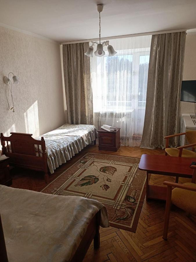 Agat Hotel Minsk Exteriör bild