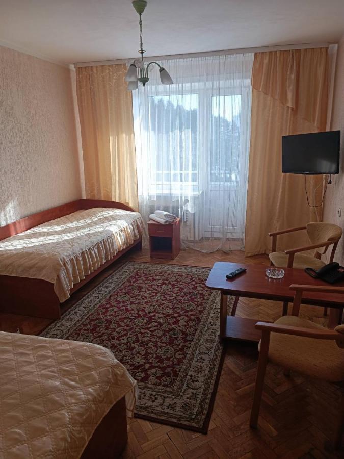 Agat Hotel Minsk Exteriör bild