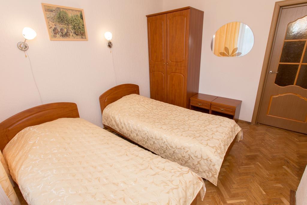 Agat Hotel Minsk Exteriör bild
