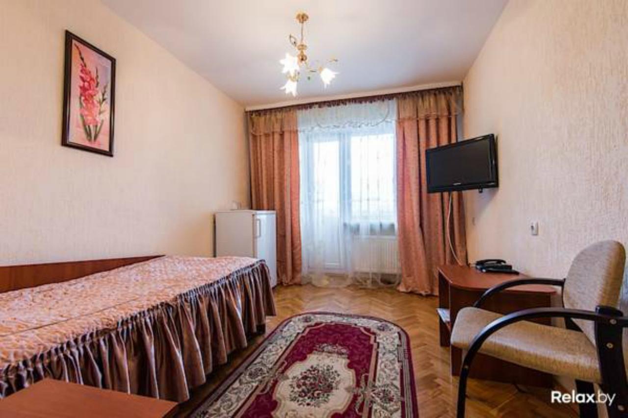 Agat Hotel Minsk Exteriör bild